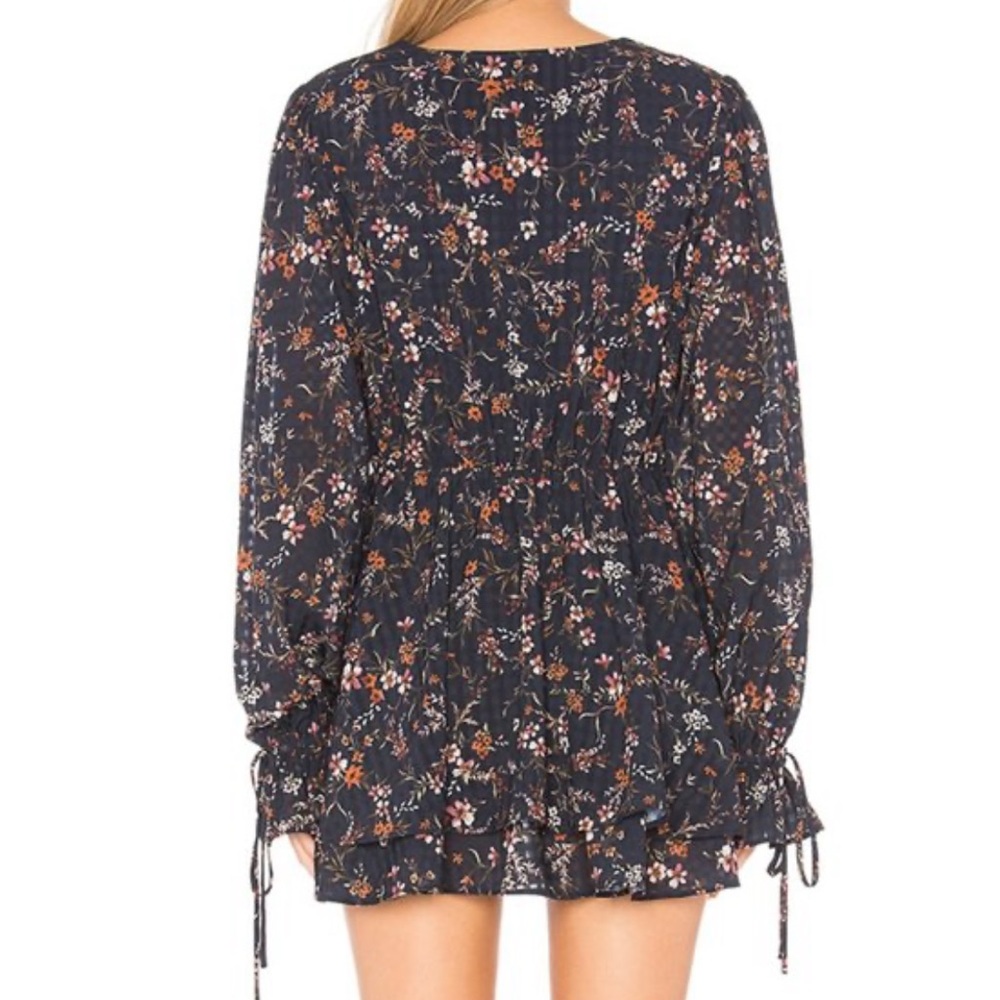 Tularosa x REVOLVE Deedee Dress in Navy Floral - Picture 5 of 5